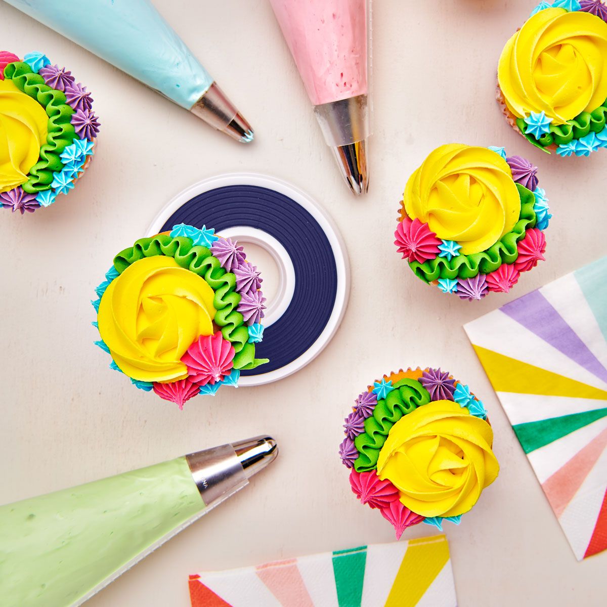 Wilton_2025_02-0-0644_Wilton_Mini_Non-Slip_Turntable_5_jpg